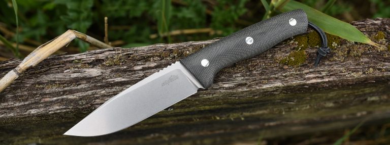 Messer Kvin, Outdoor Knife liegt